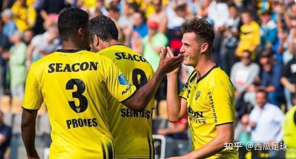 依旧展现出 依旧展现出