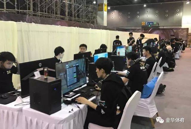 站窗口与D 站窗口与D